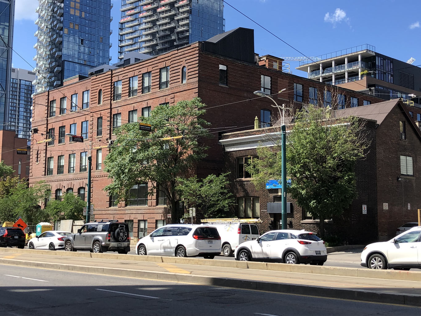 40-46 Spadina Avenue 3